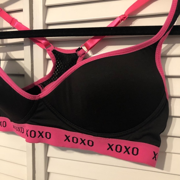 XOXO Sports Bra - Picture 2 of 4